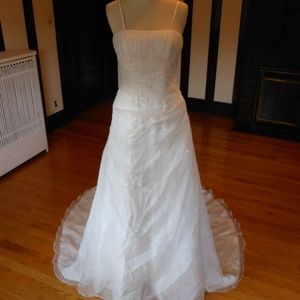 LILLY Bridal Wedding Dress